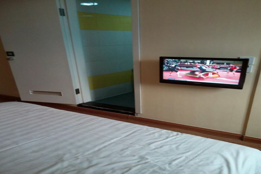 7Days Inn Dalian Gangwan Square Station Port Экстерьер фото